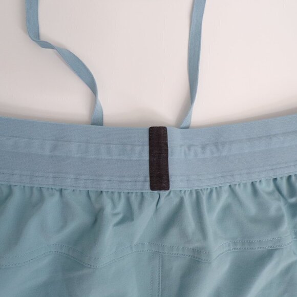 Nike Women's Yoga Dri-Fit Drawstring Waist Shorts - size S - Picture 5 of 9